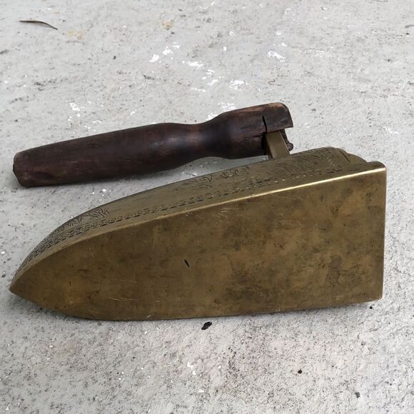 Antique Victorian Slug iron - Picture 6 of 11